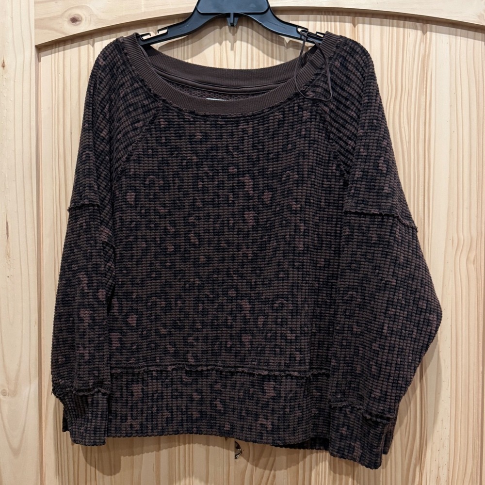 American Eagle Big Hug Waffle Knit Leopard Sweatshirt Brown XS Animal Print